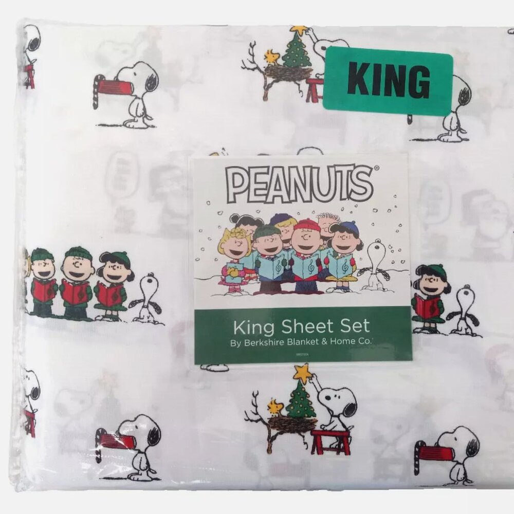 Peanuts Snoopy Christmas Caroling White King Bed Sheet Set